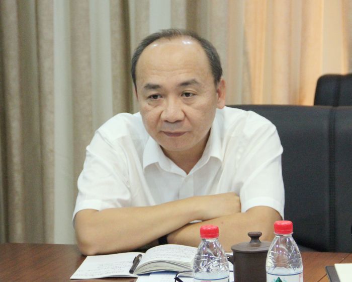 12.13陆烜作具体工作安插。冯学萍 摄.jpg