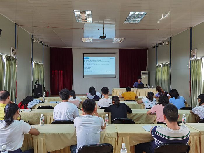 培训会现场。王莹摄.jpg