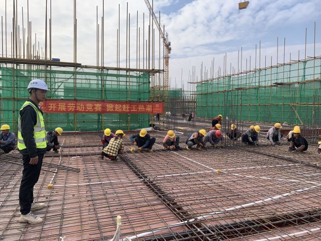 劳动较量现场。杨祯文 摄.jpg