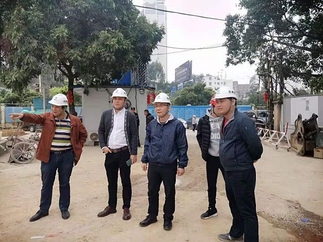 3查抄现场。贺勇 摄（建图）.jpg