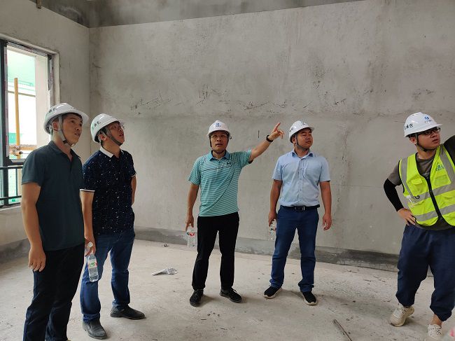 查抄现场。杨康 摄（建图）.jpg