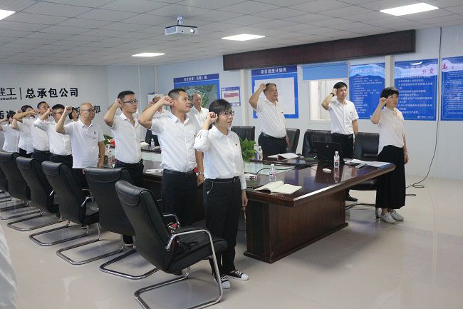 沉温入党誓词。张钊林 摄（建图）.jpg