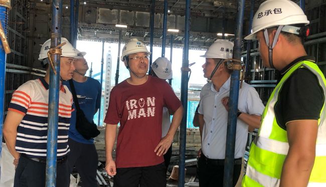 0.1查抄现场。吴安华 摄1.jpg