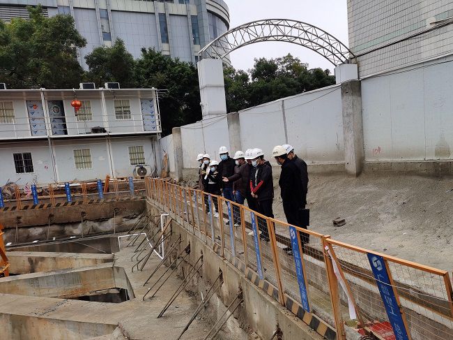 查抄现场。莫光富 摄（建图）.jpg