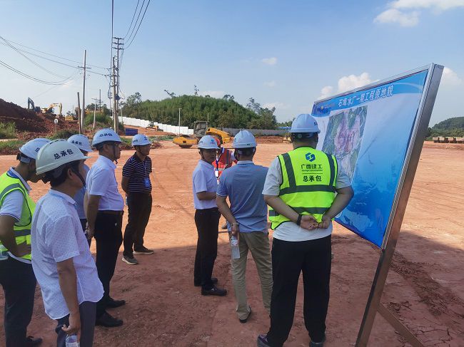 查抄现场。陆勤 摄（建图）.jpg