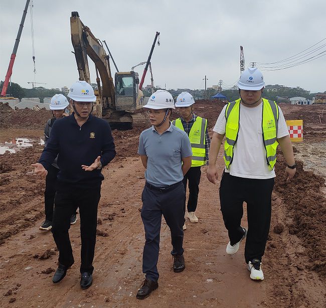 查抄领导现场。陆勤 摄（建图）.jpg