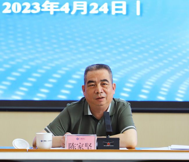 陈家坚讲话。郑诗宝 摄000。.jpg