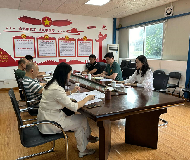 调研会现场。王莹摄（建图）.png